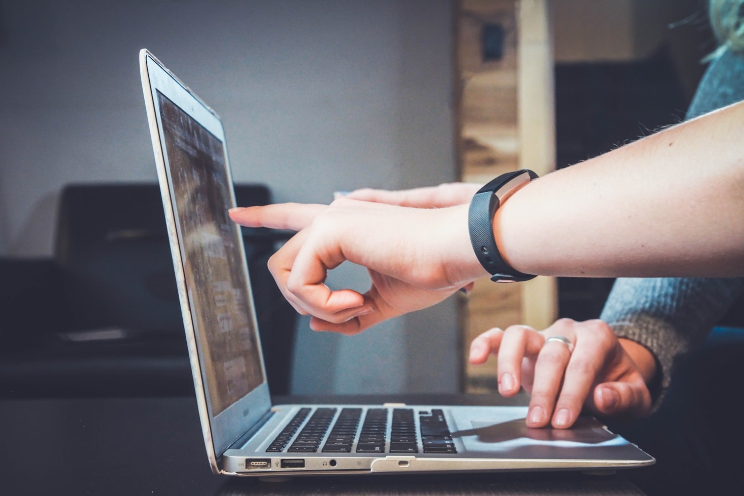 How Hindi Can Make Learning Easier